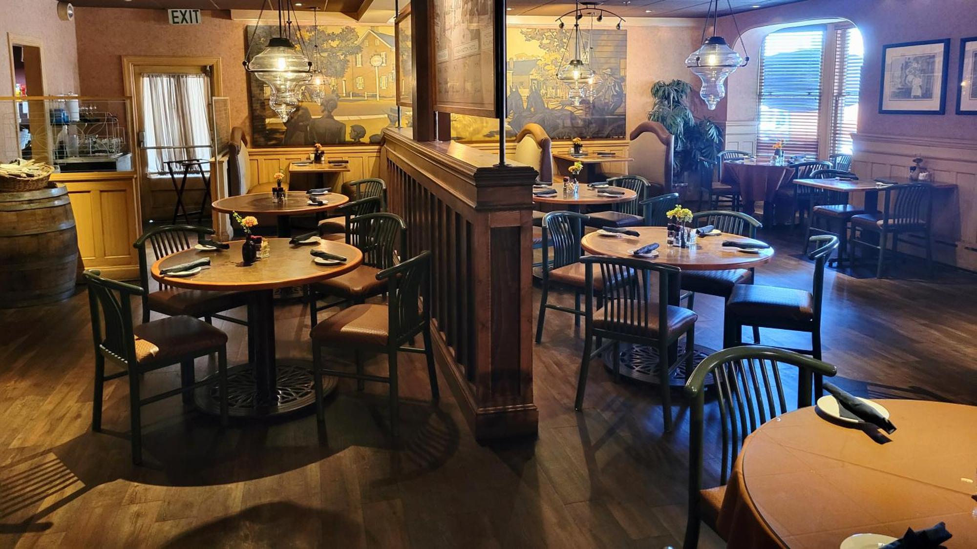 Altland House Inn & Suites Abbottstown Eksteriør bilde