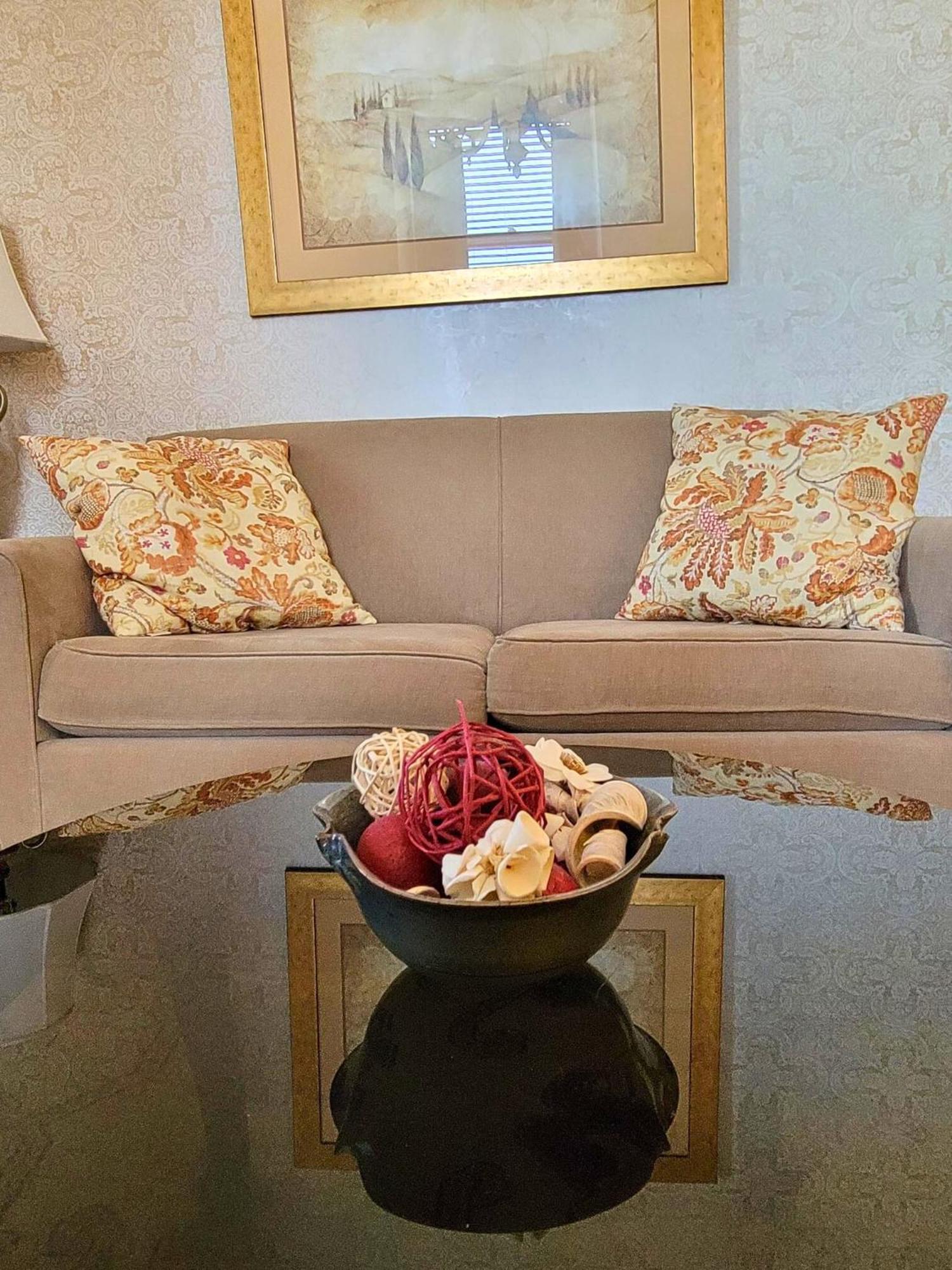 Altland House Inn & Suites Abbottstown Eksteriør bilde