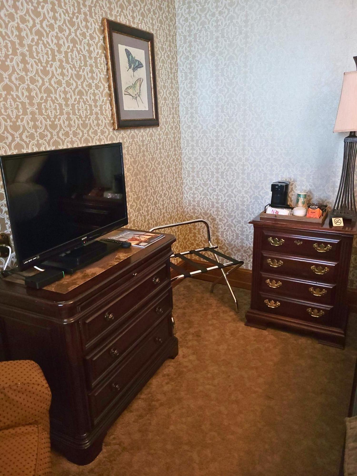 Altland House Inn & Suites Abbottstown Eksteriør bilde